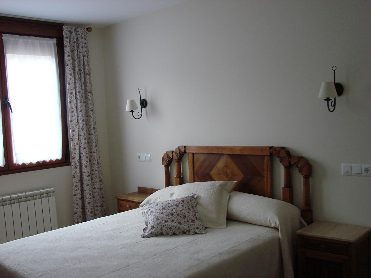 Hotel Rural La Campanona Villager de Laciana Exteriör bild